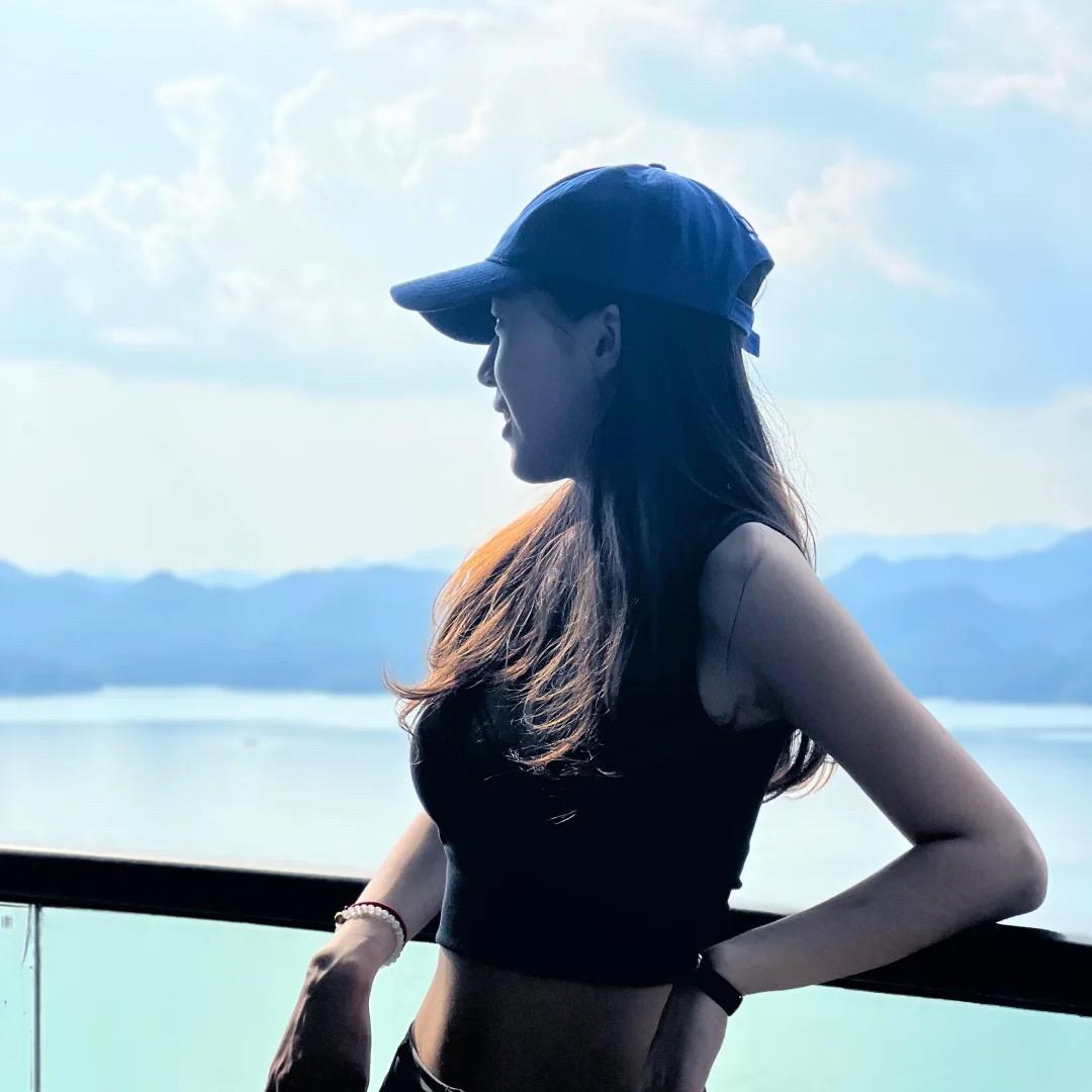 小姨|设计师