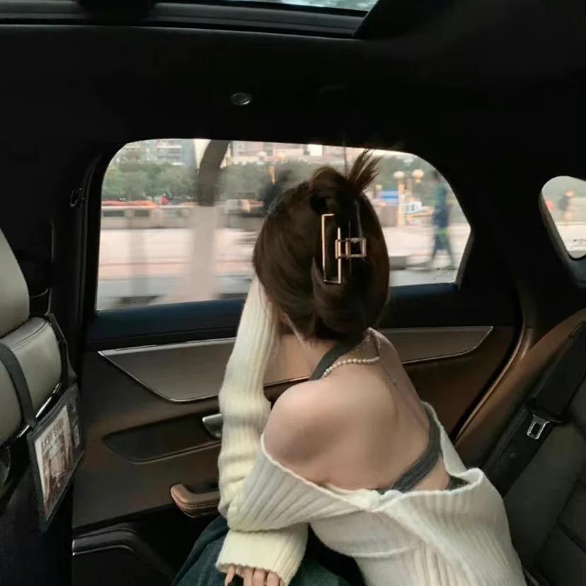 把爱落在六点半