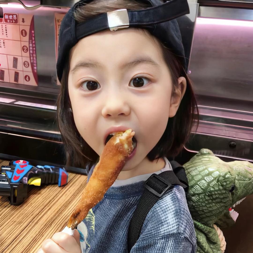 吃拉面的鲨鱼