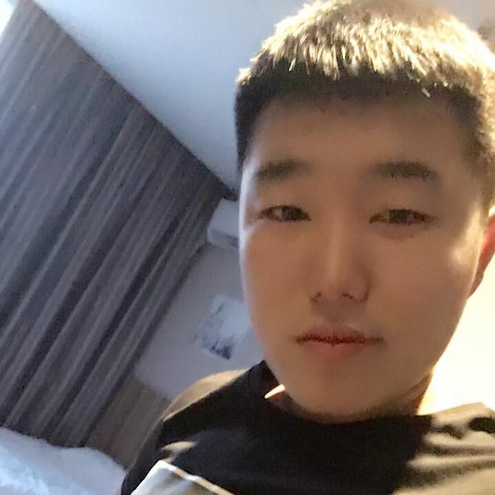 辉辉，