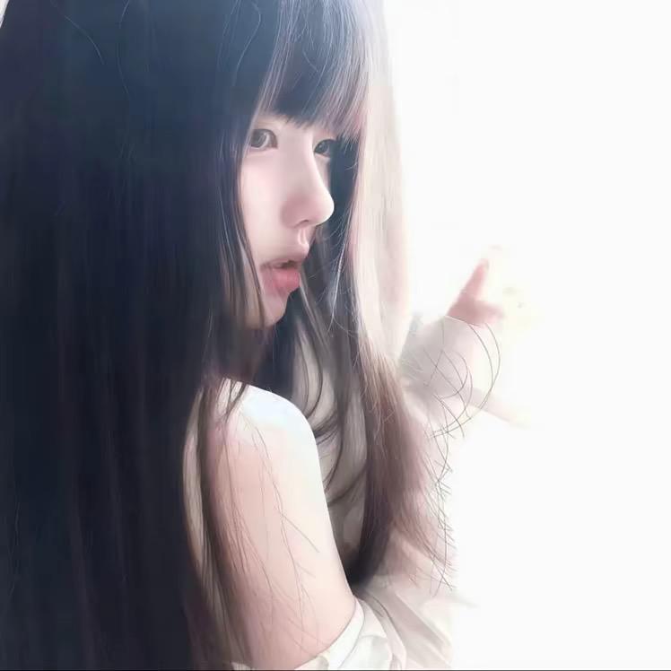 覦
