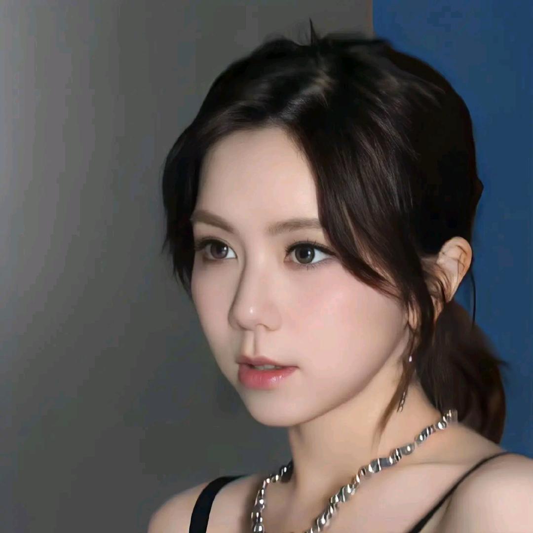 芃