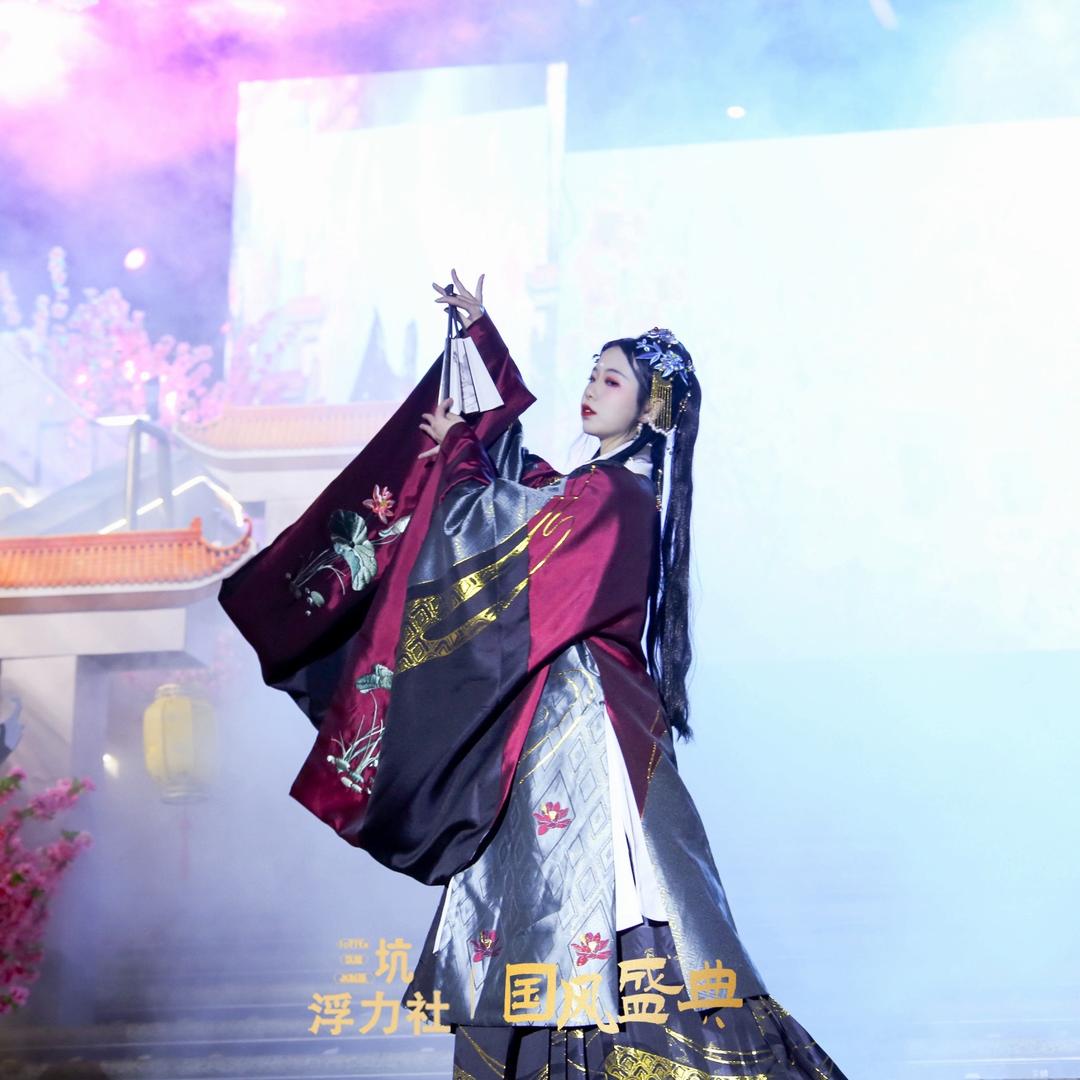 Li洛璃