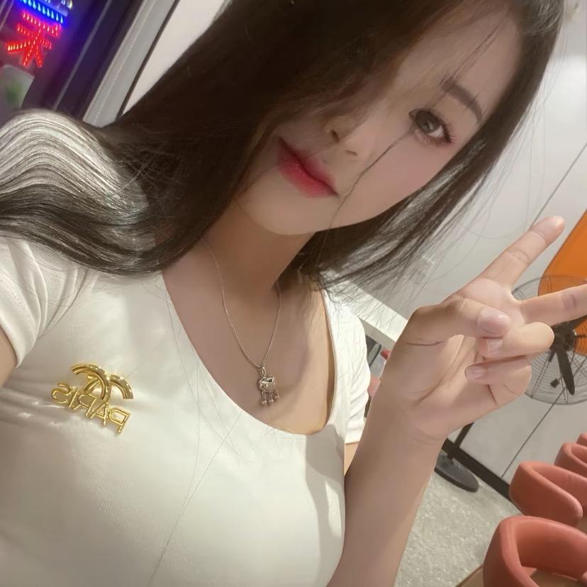 小莫