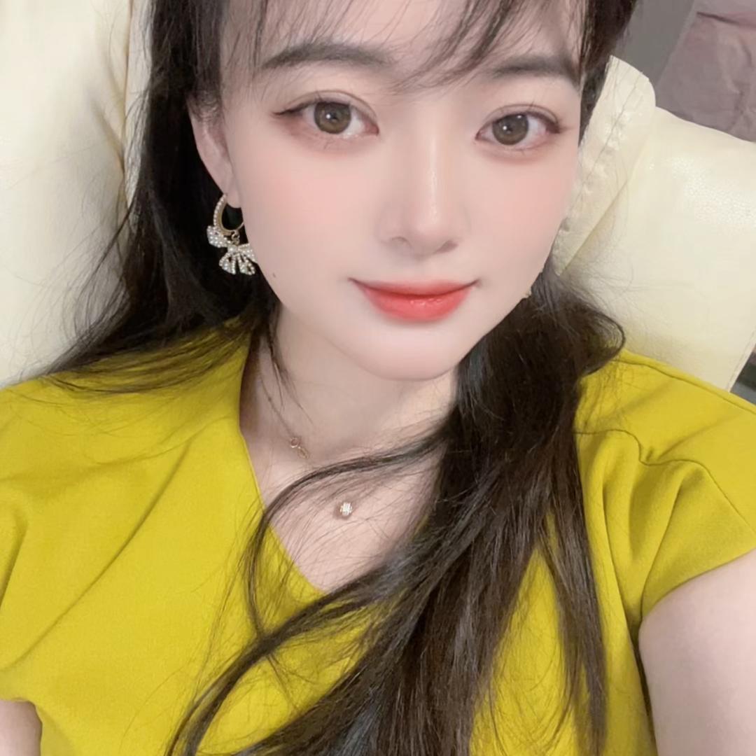 婷婷🍀（孤独成瘾）
