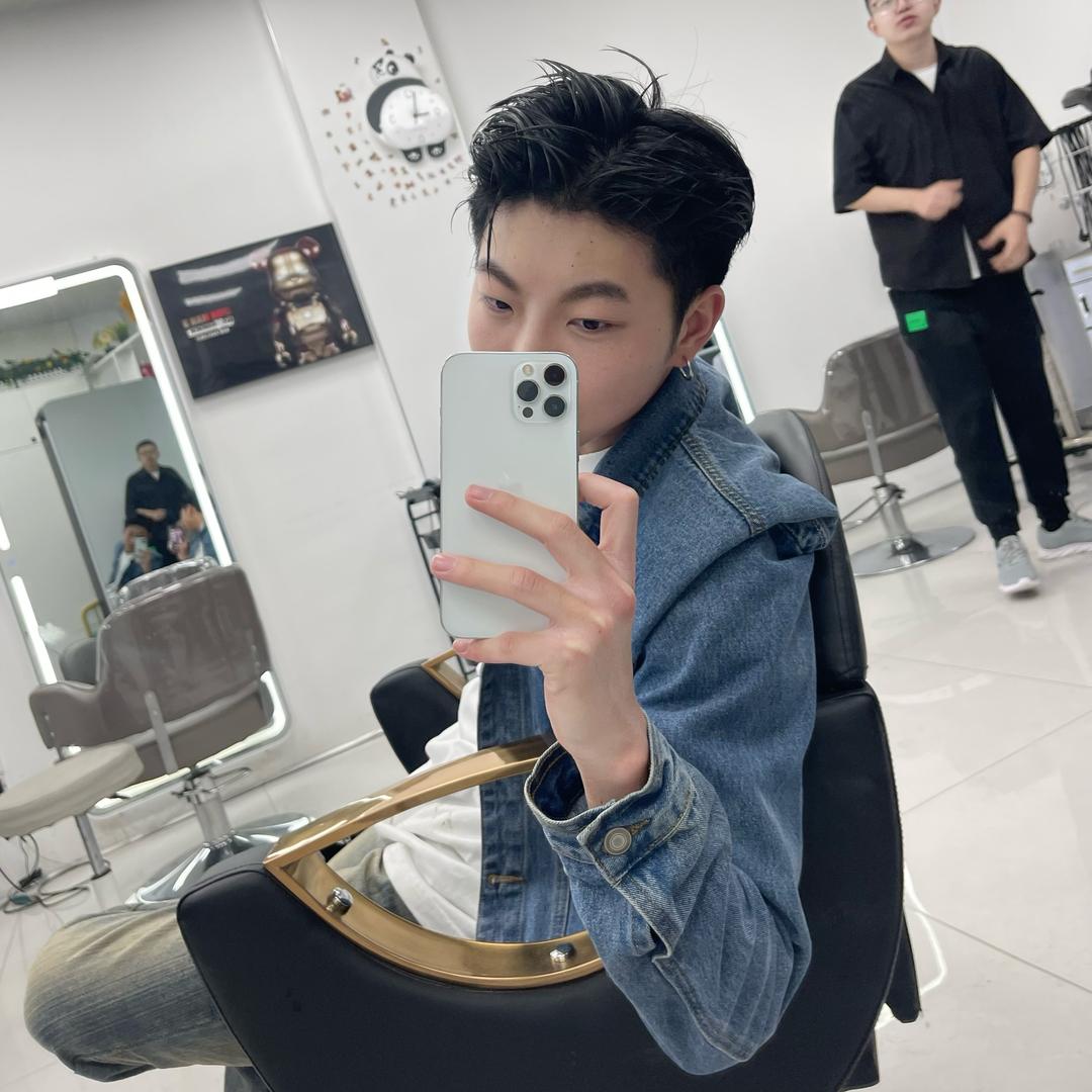 明雨（品尚形象设计）