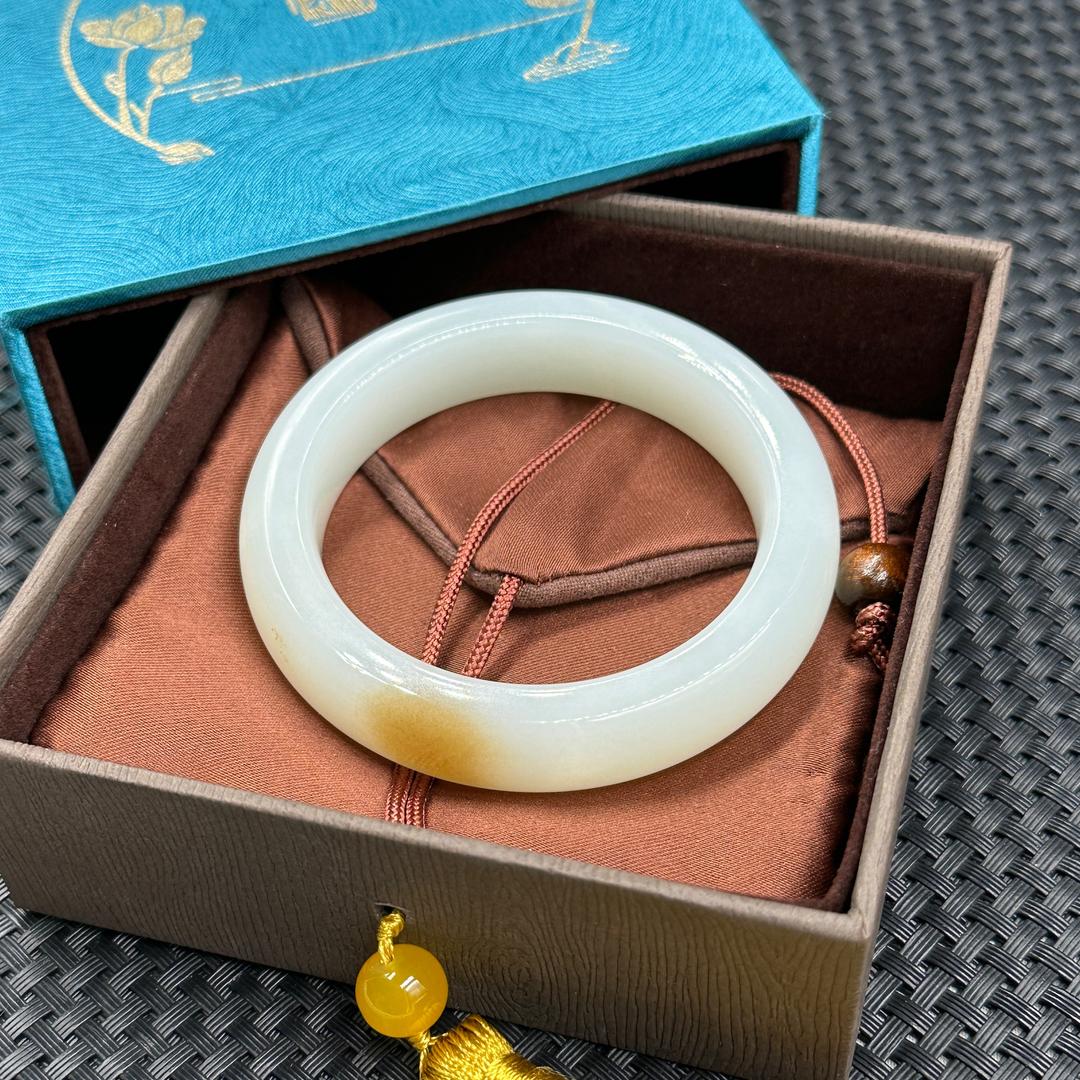 有灵气珠宝