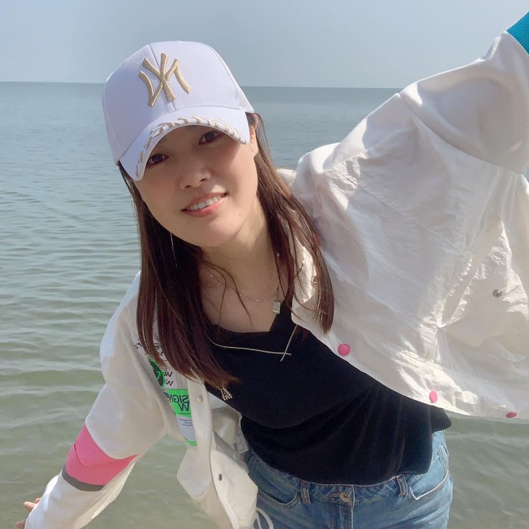 何同学