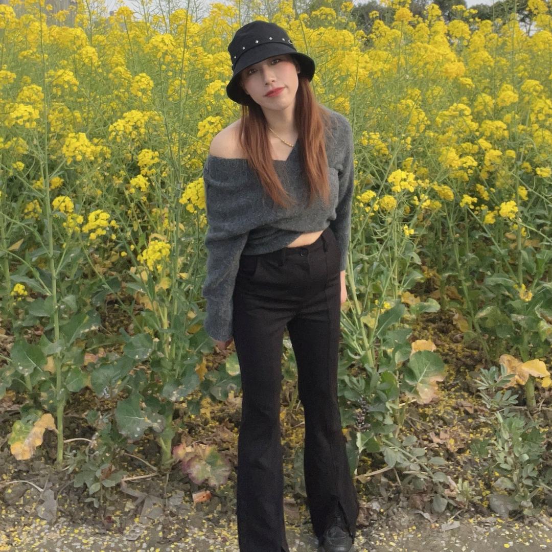 爱货车的辣妹
