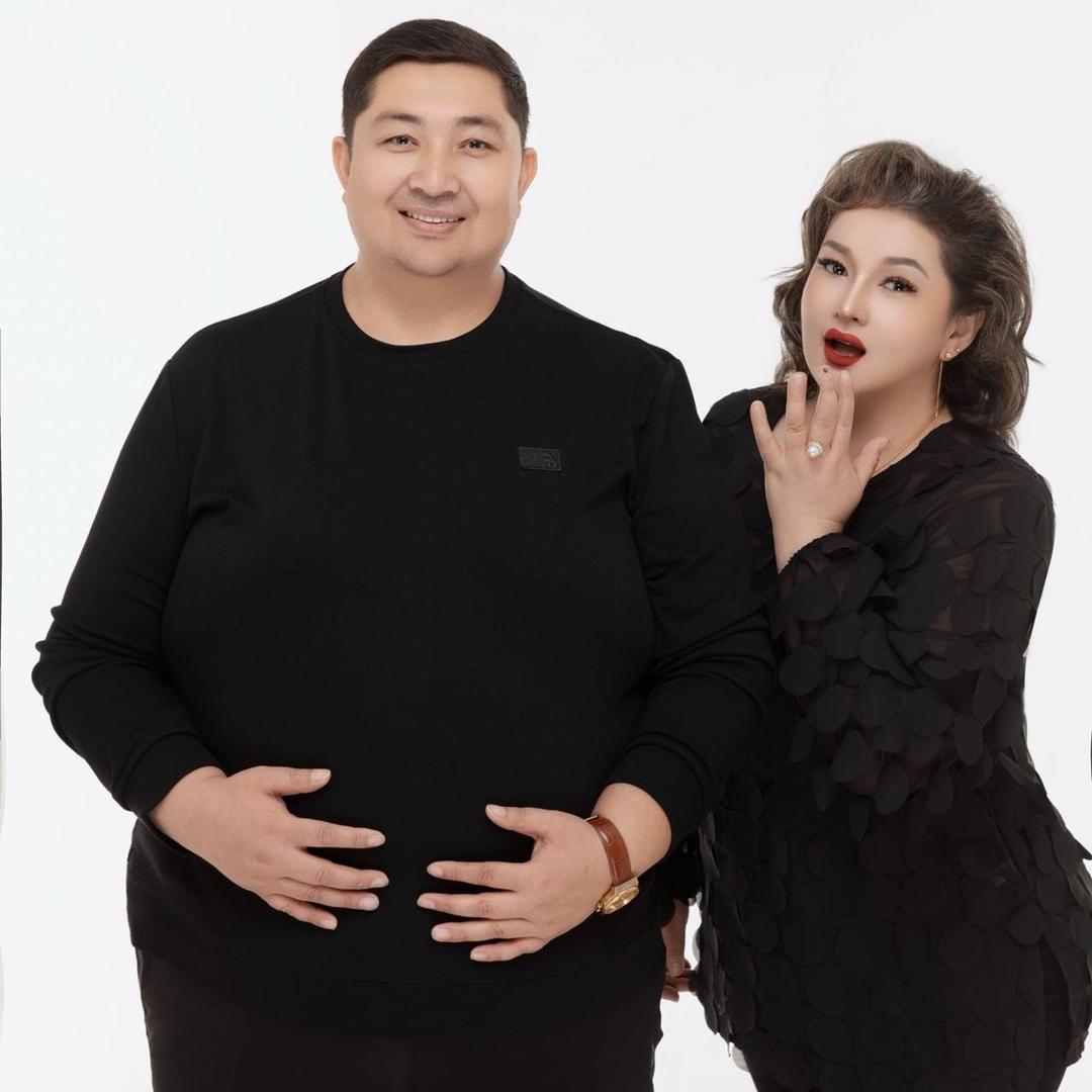 巴楚县彩喇娜服装店