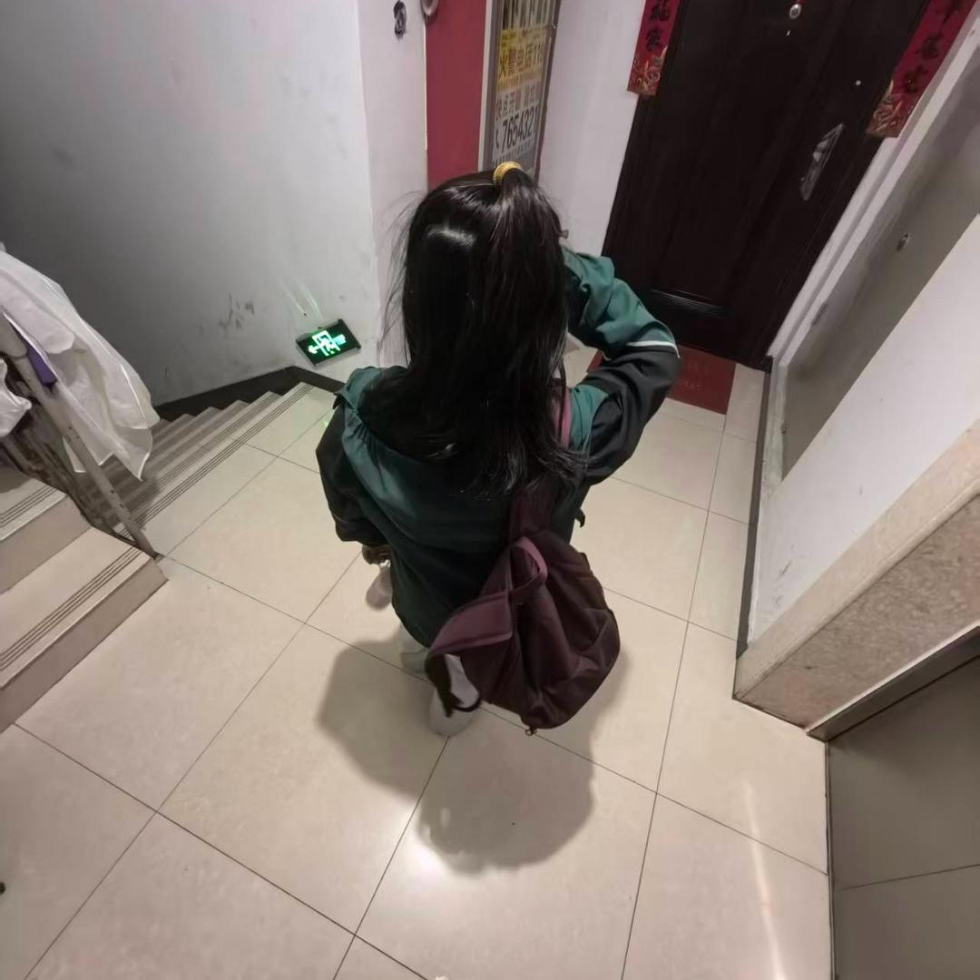 楚楚控.