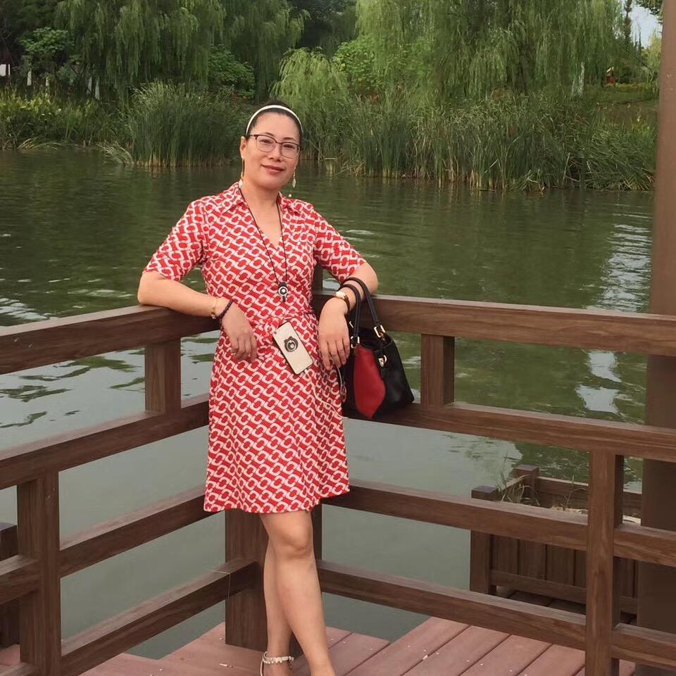芬芬姐，唱歌🎤聊天，干活，还在筹备中？