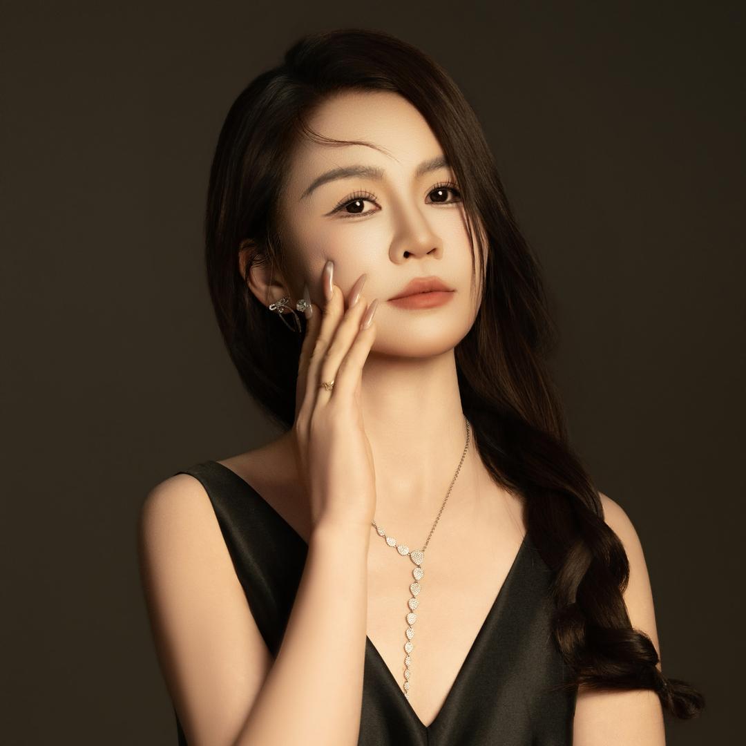 梦涵美妆教育雅淇老师