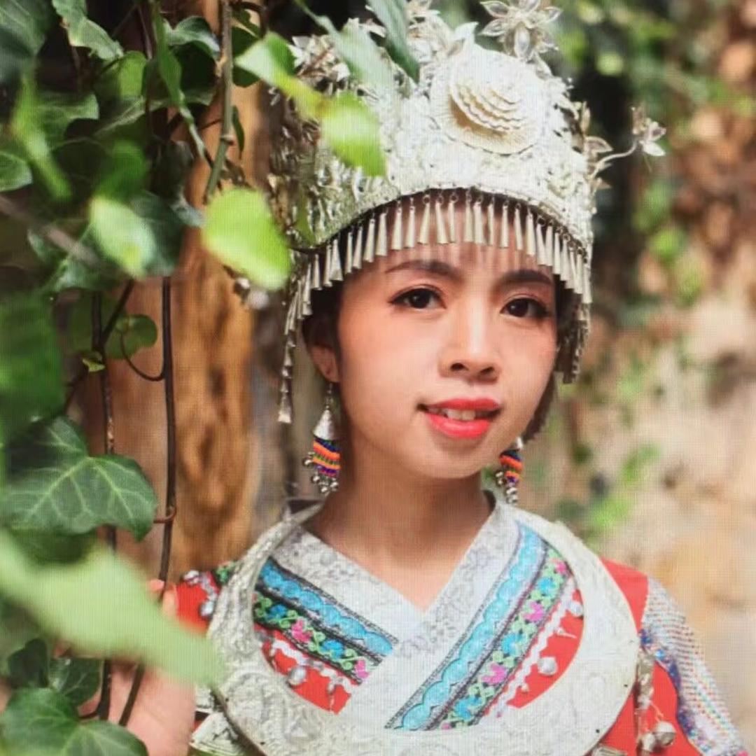 游歌服装工作室