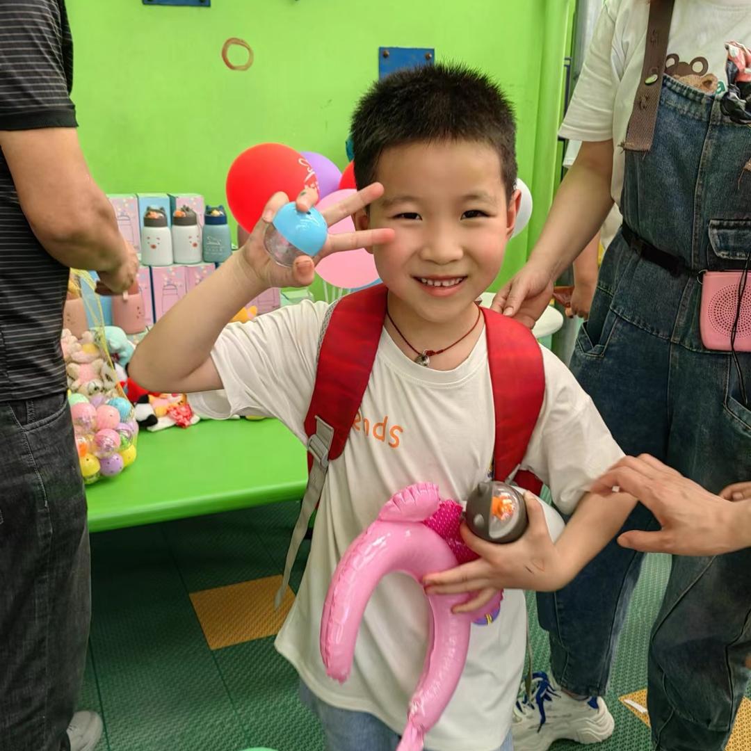 在于晨、