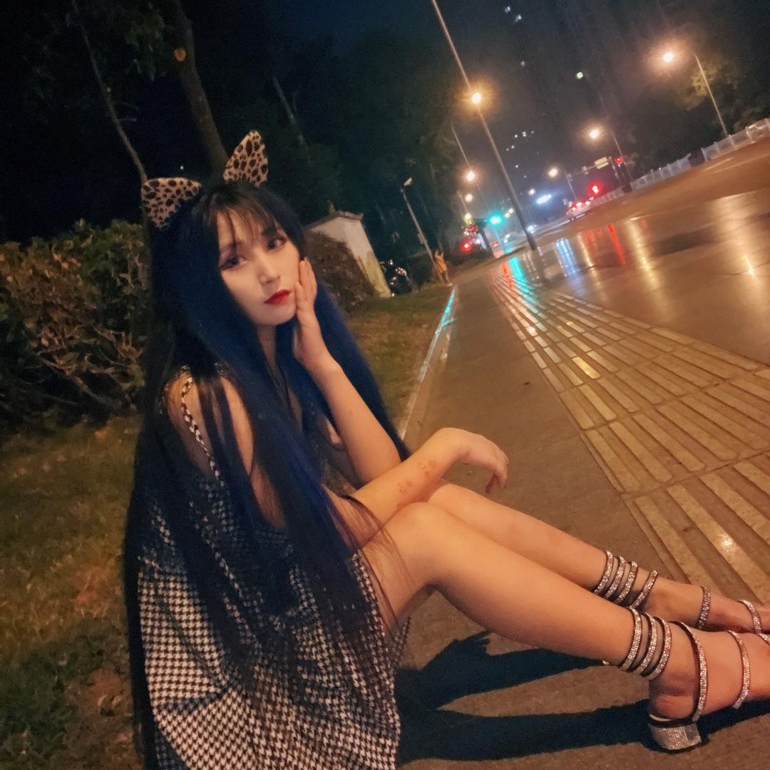 🍓红色小兔几🍓