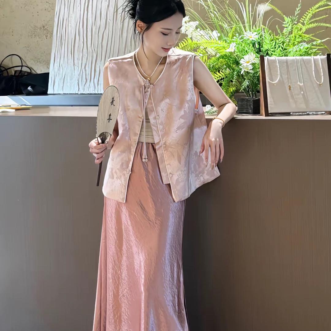 西湖妈妈女裤工厂店