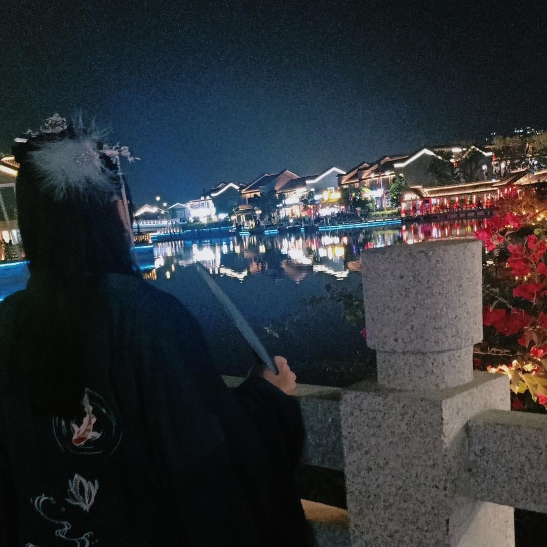 黎黎（单身）