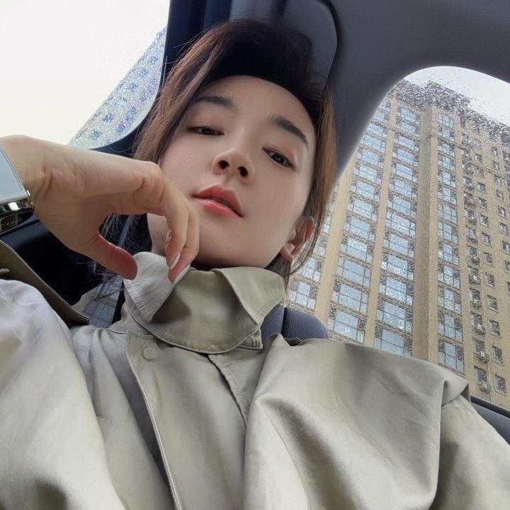 亿小金