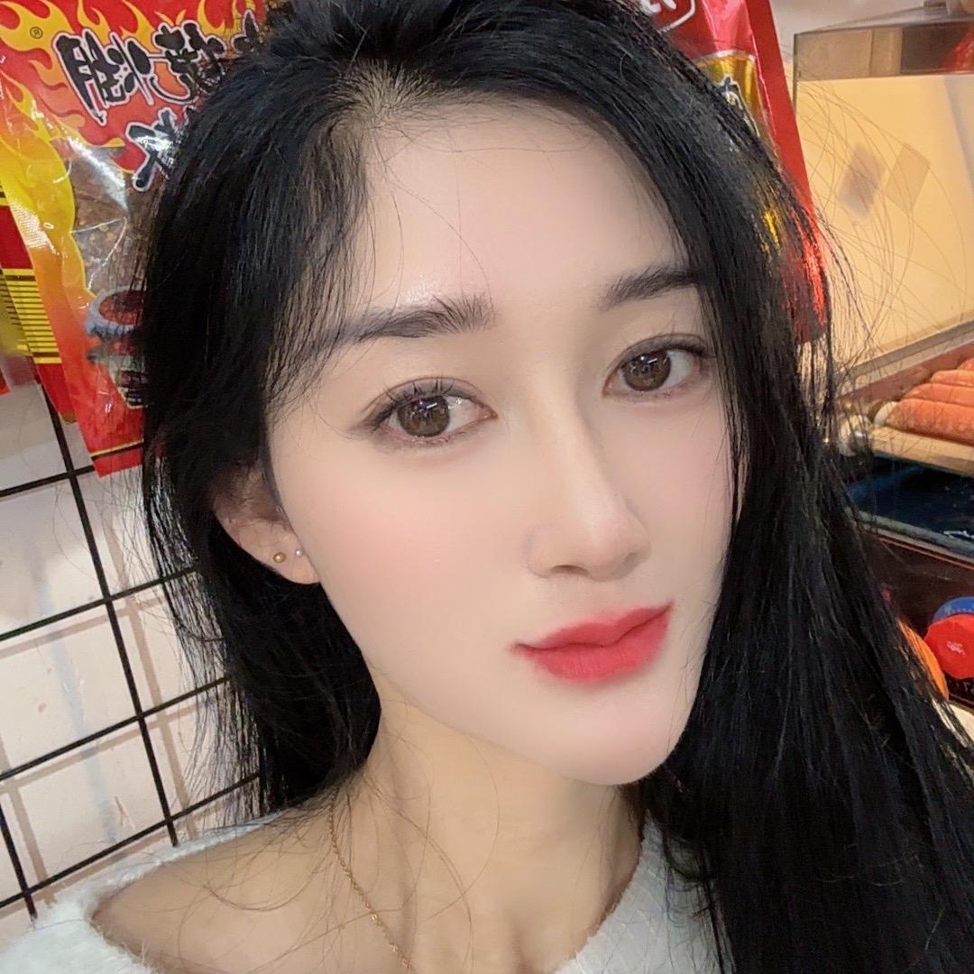 文山人爱跳舞的小梅子