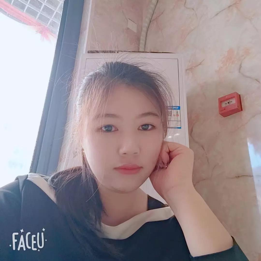 有个姑娘叫小芳