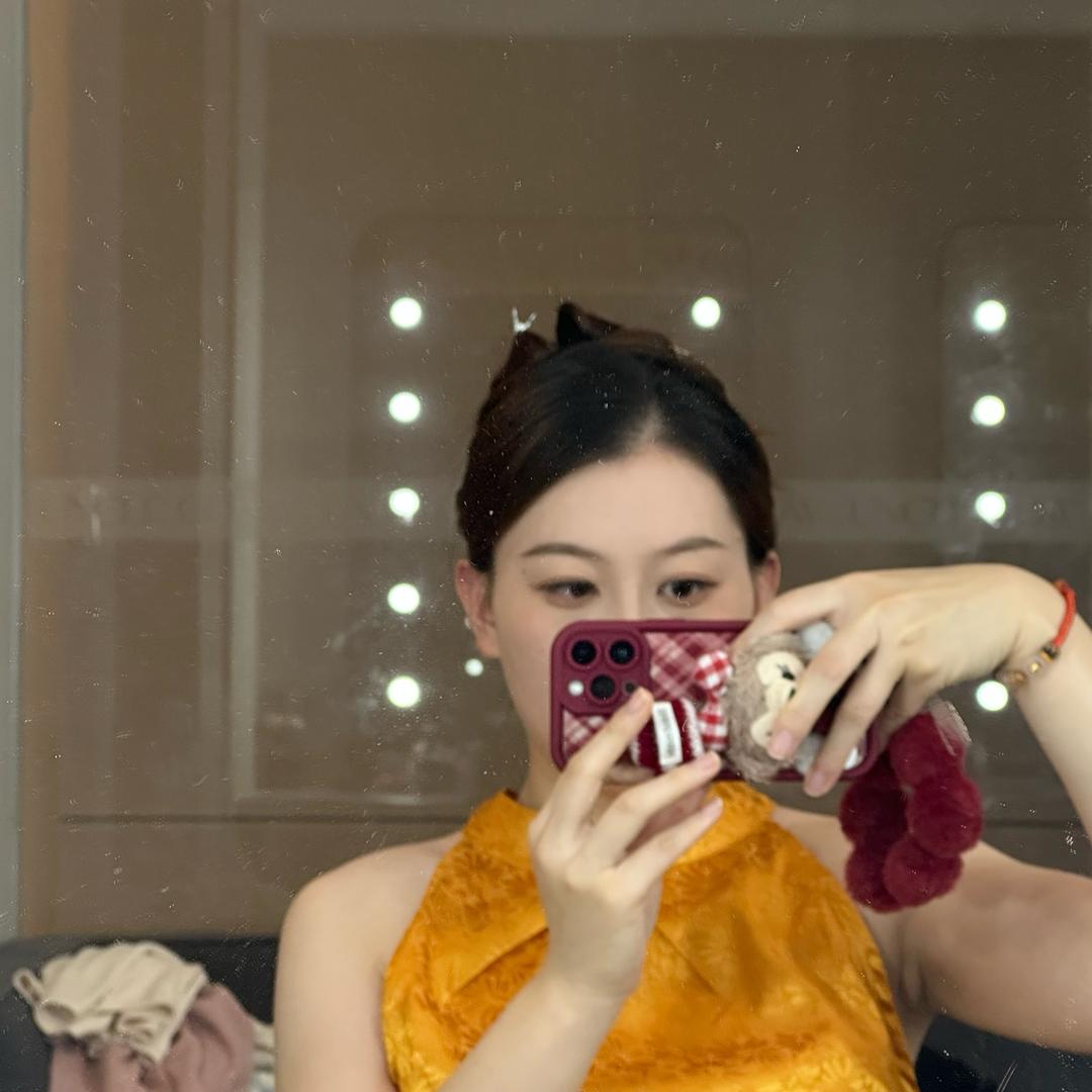 许了个小小愿啊