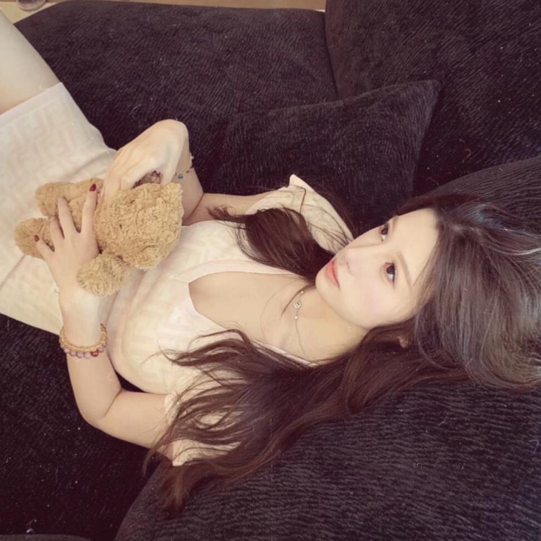 老公站街我数钱