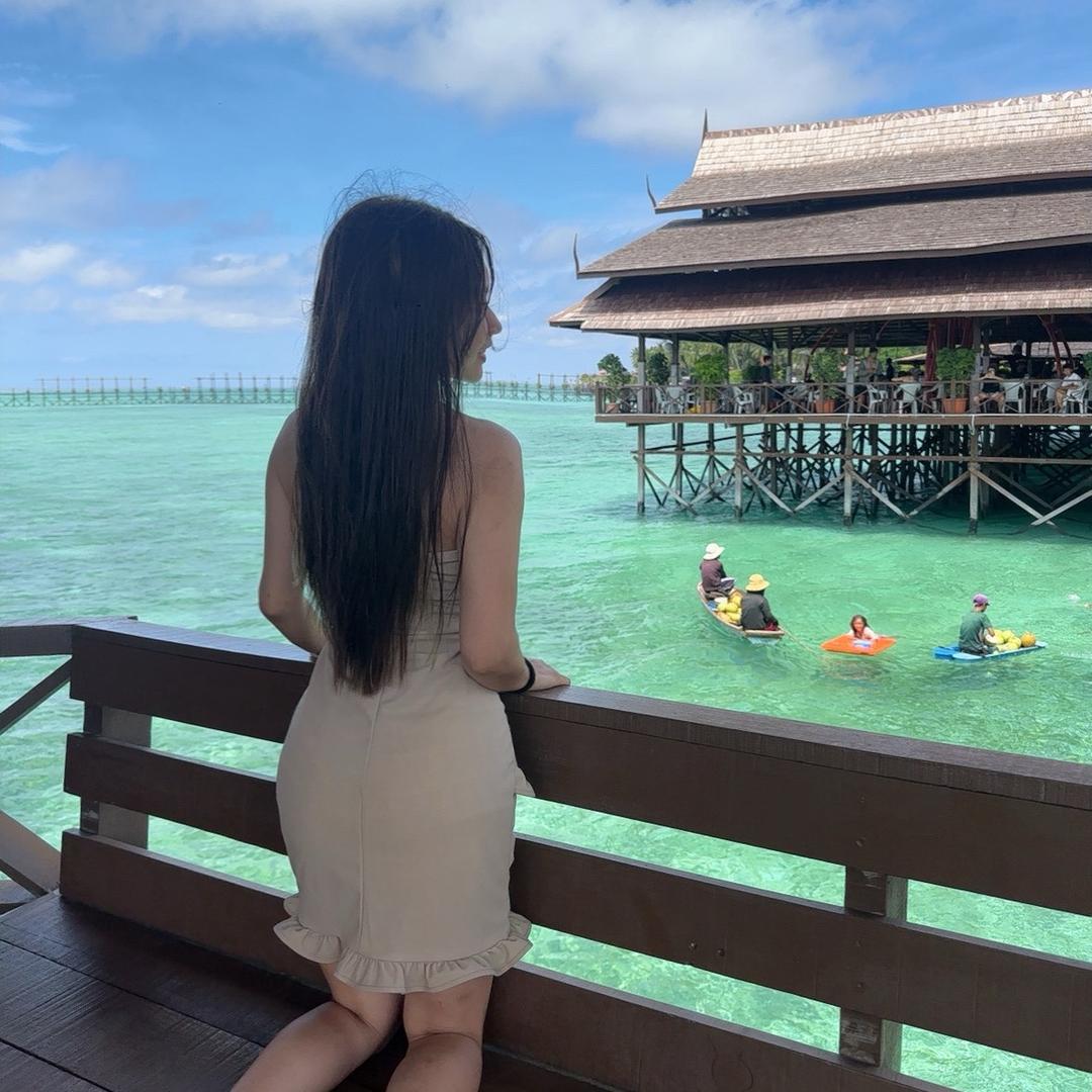 一个在都江堰开餐饮店的党女士