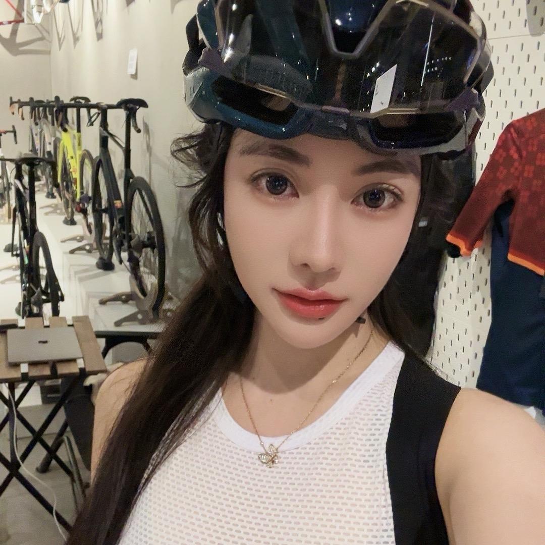 爱骑行的小猪蹄🚴