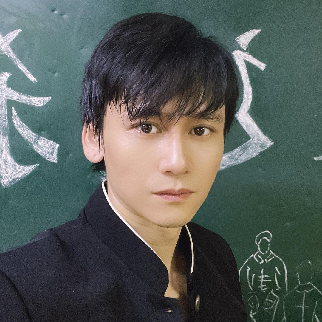 仔叔_经纪人