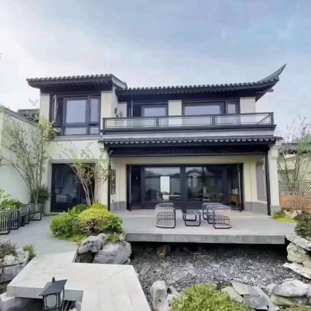 南凡建筑小玲
