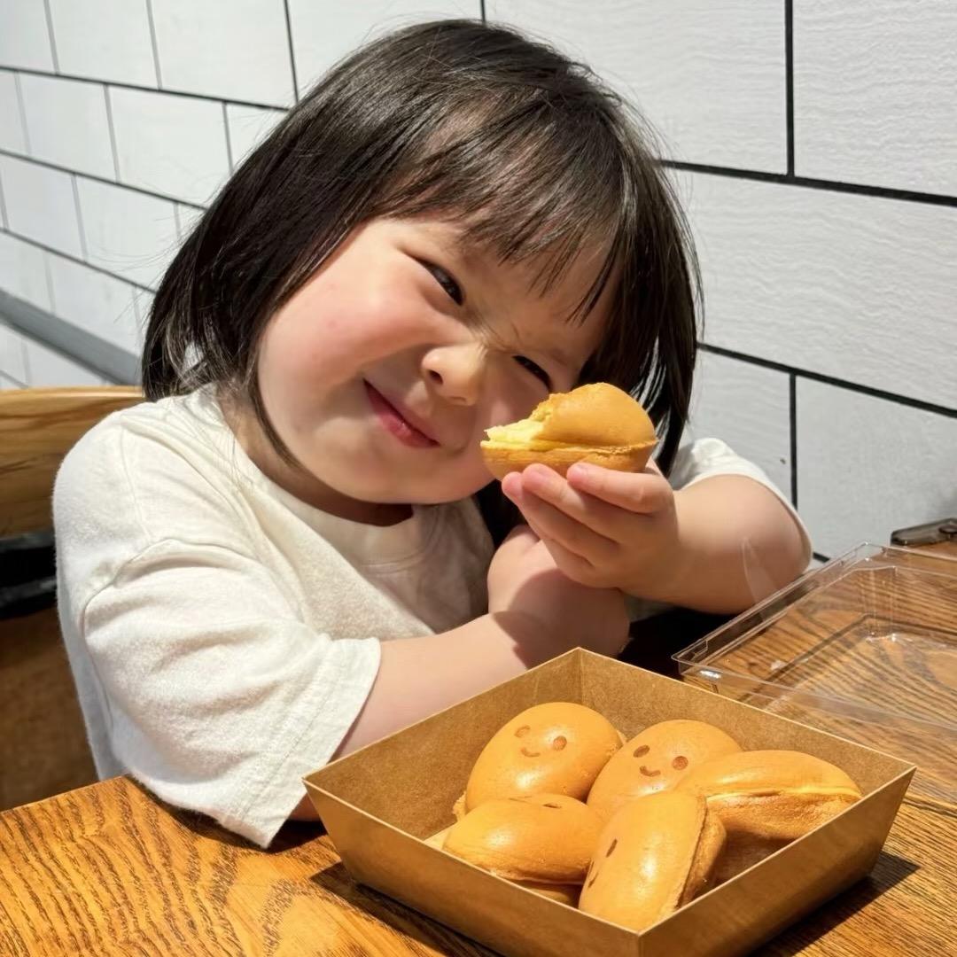 崔静语.