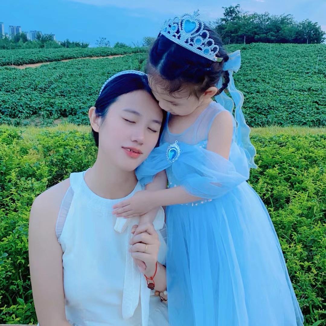 一枝红玫瑰妈妈