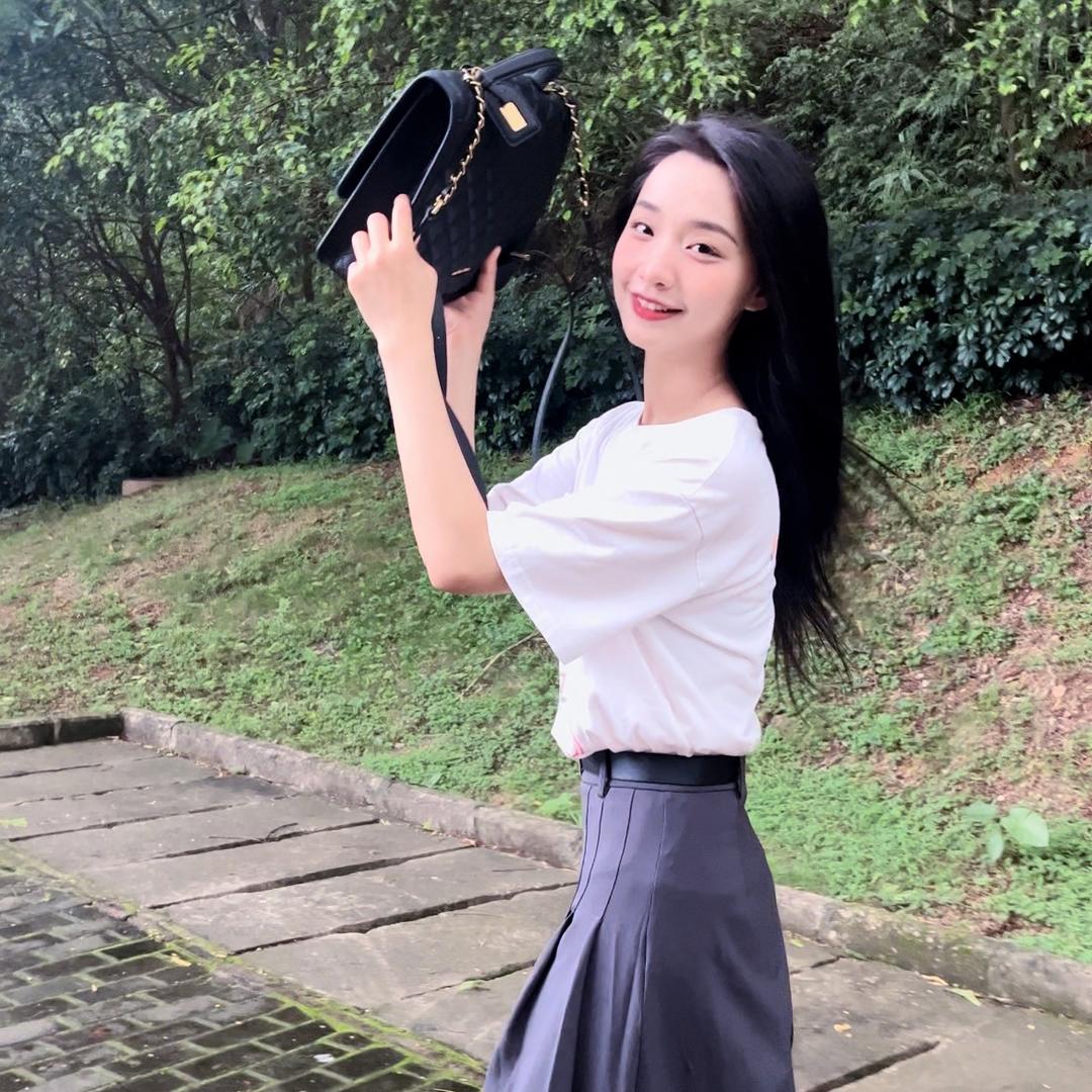 朵朵
