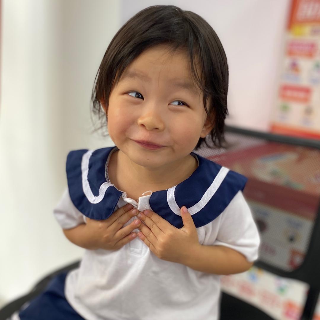 看什么看我叫佳敏！