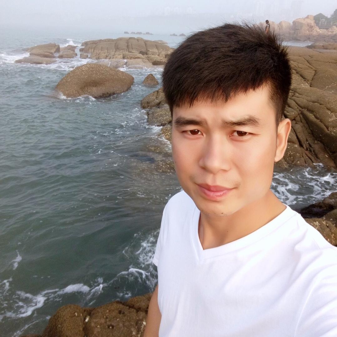 ╭ 　　     　🪳