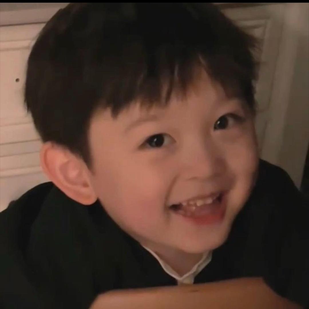 小叶子.