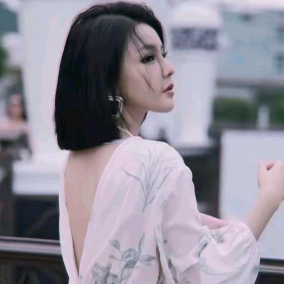 溶溶rongrong轻奢女装