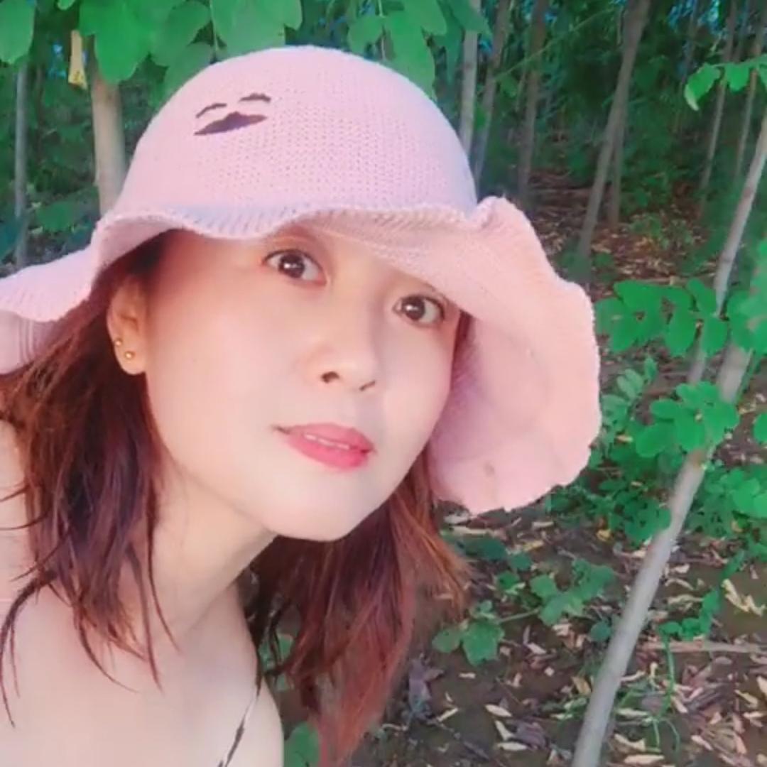 家有儿女聊天唱戏谈感情
