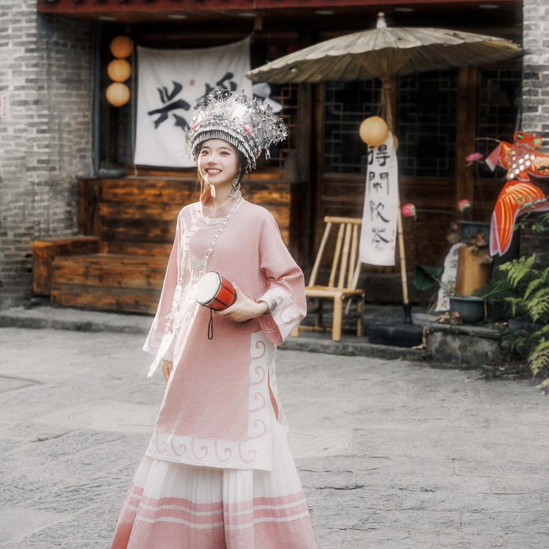 阳朔上上签旅拍摄影馆/妆造(首页猫咪)