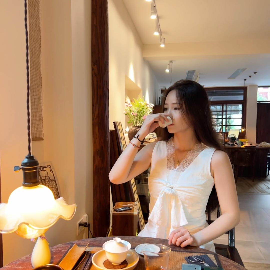 佟佟的线上茶馆