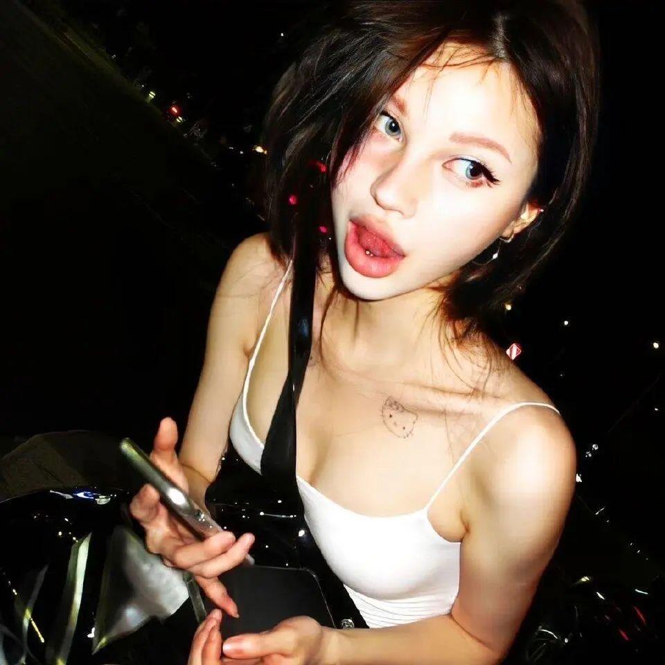 发现男朋友是m含泪拿起了小皮鞭