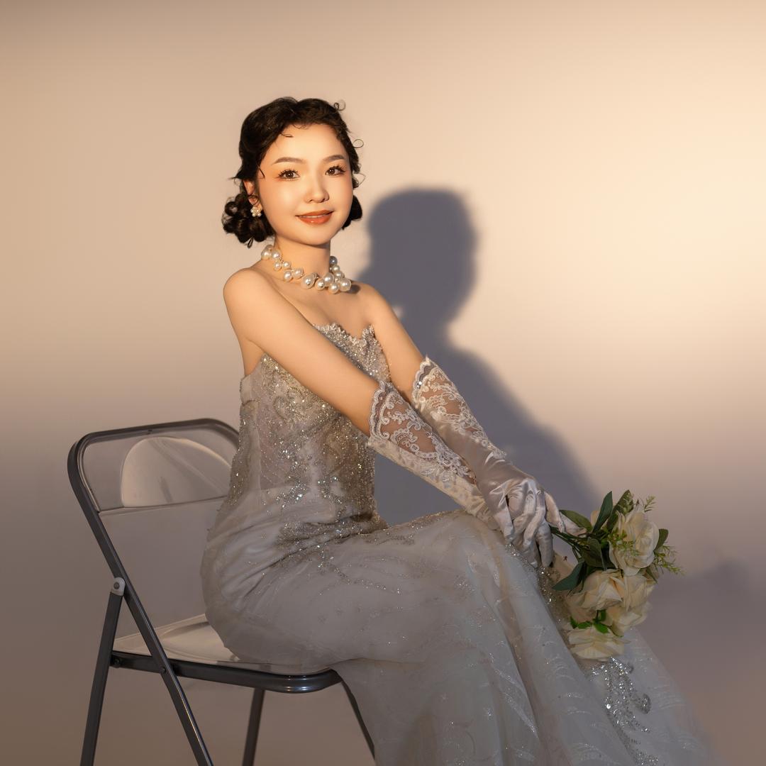 昭苏县UkeLe 婚纱摄影小迪