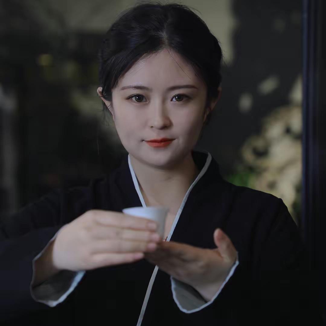 晚晚的茶话馆@抖音