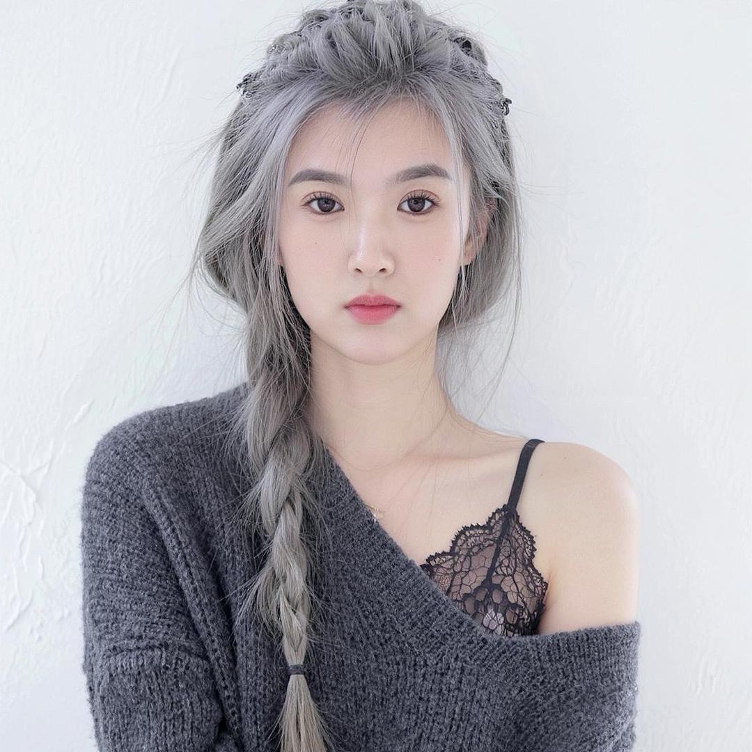 杨小曼