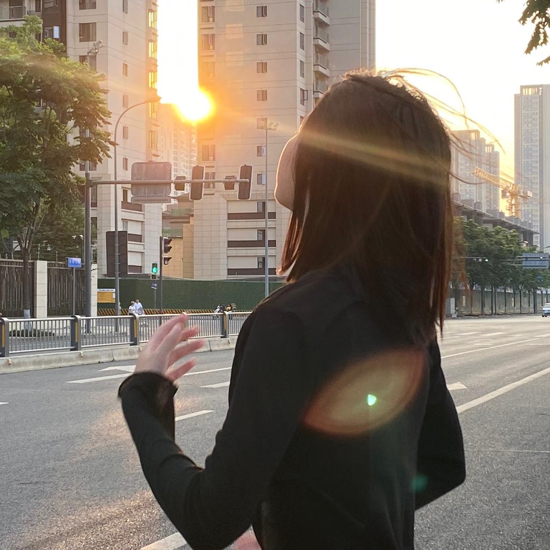龙龙吖