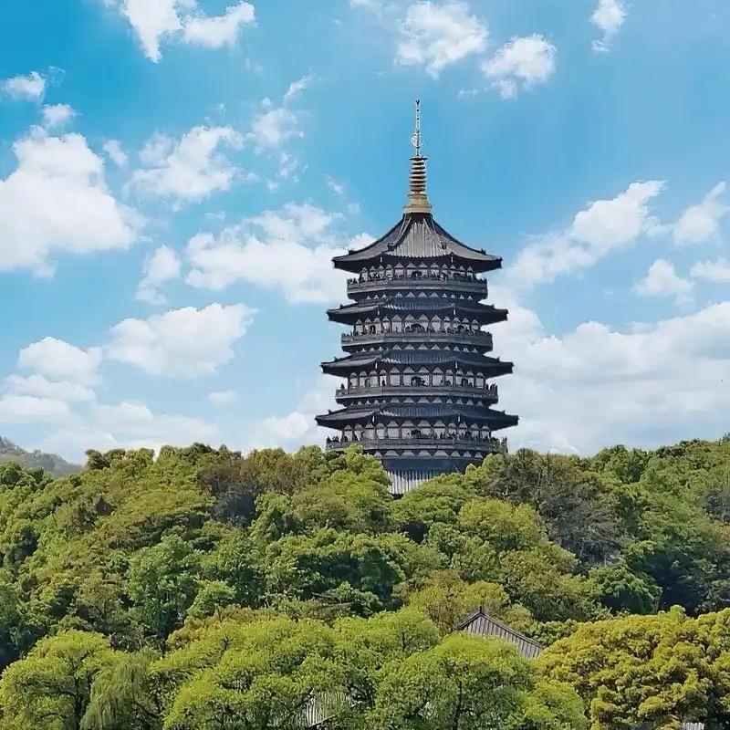 🕊️ꦿ靠着寂寞取暖💕