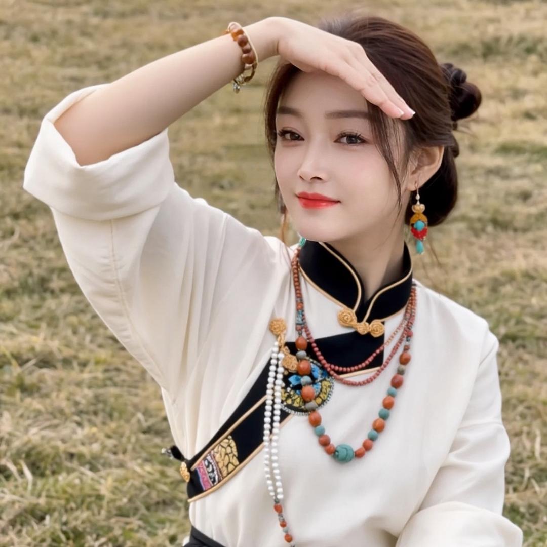 @艾莎莱曼🌺🌺🌺