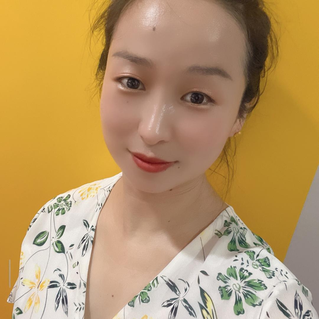 北京美缝保洁翟冉