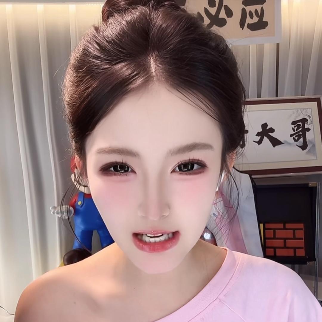疯狂星期四🦍 ²¹⁴